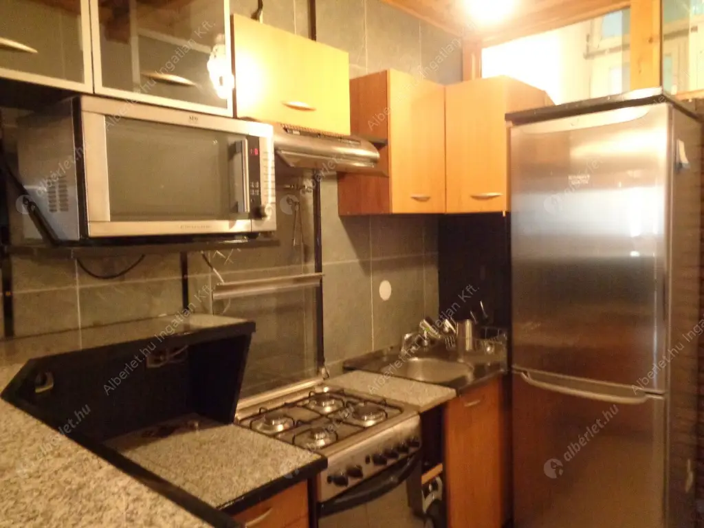 Kiadó albérlet 198000 Ft/hó áron: Budapest, VIII. kerület  Rákóczi út. Mérete: 40 nm, 1 szobás | Alberlet.hu - 6591366