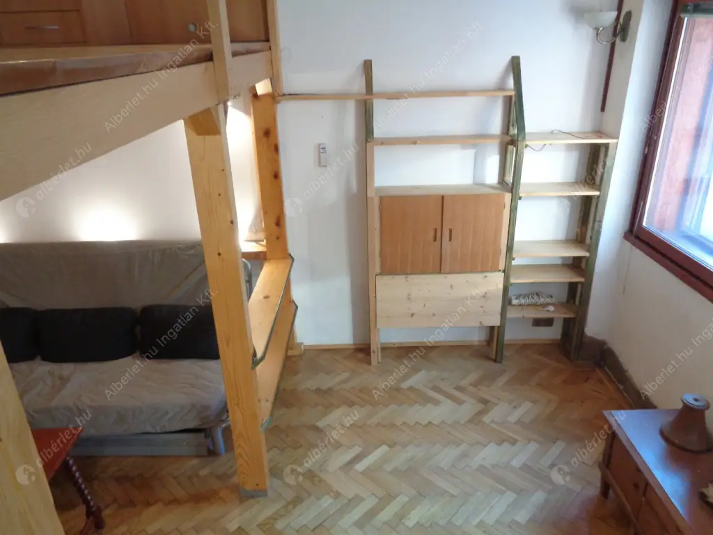 Kiadó albérlet 198000 Ft/hó áron: Budapest, VIII. kerület  Rákóczi út. Mérete: 40 nm, 1 szobás | Alberlet.hu - 6591370