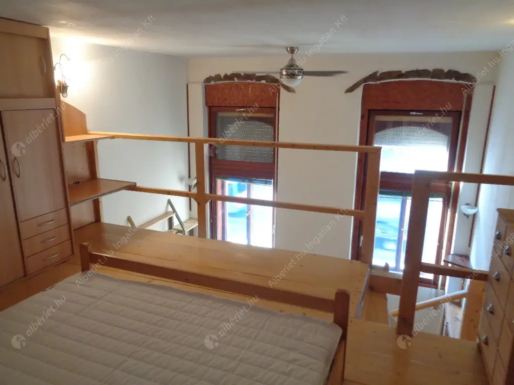 Kiadó albérlet 198000 Ft/hó áron: Budapest, VIII. kerület  Rákóczi út. Mérete: 40 nm, 1 szobás | Alberlet.hu - 6591372