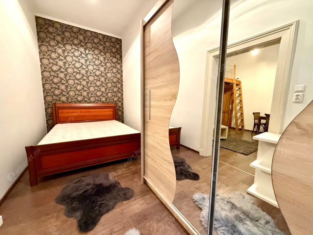 Kiadó albérlet 200000 Ft/hó áron: Budapest, VIII. kerület  Rákóczi út. Mérete: 42 nm, 2 szobás | Alberlet.hu - 6622302