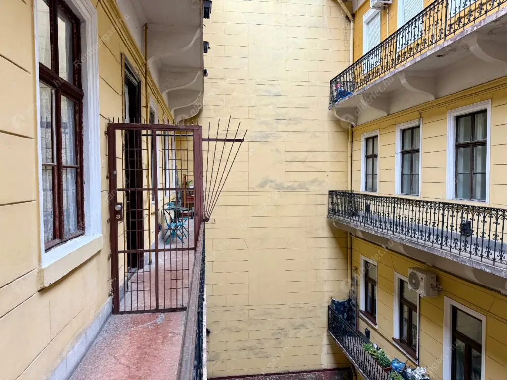 Kiadó albérlet 200000 Ft/hó áron: Budapest, VIII. kerület  Rákóczi út. Mérete: 42 nm, 2 szobás | Alberlet.hu - 6622314