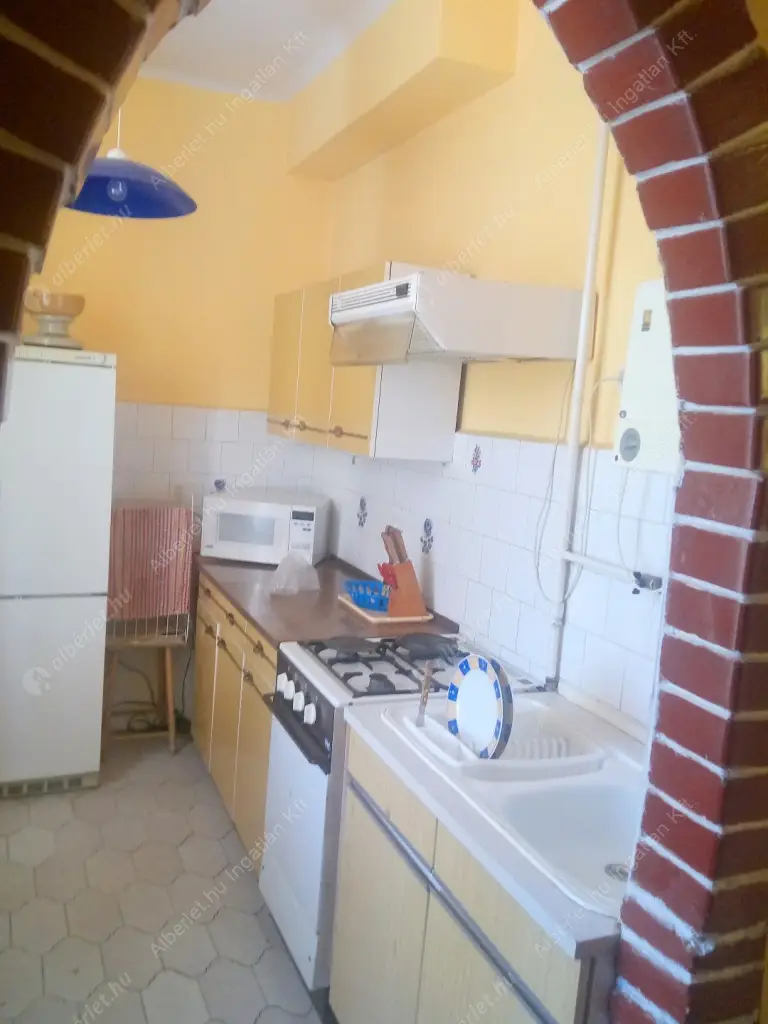 Kiadó albérlet 220000 Ft/hó áron: Budapest, VIII. kerület  Rákóczi út. Mérete: 55 nm, 2 szobás | Alberlet.hu - 6561804