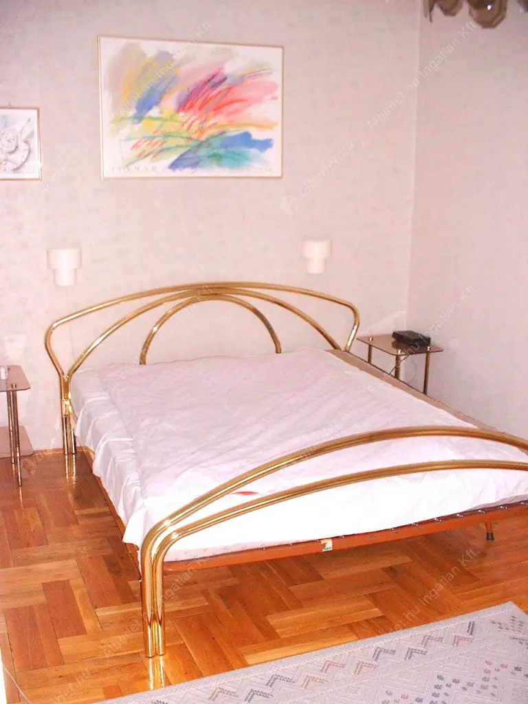 Kiadó albérlet 220000 Ft/hó áron: Budapest, VIII. kerület  Rákóczi út. Mérete: 55 nm, 2 szobás | Alberlet.hu - 6561807