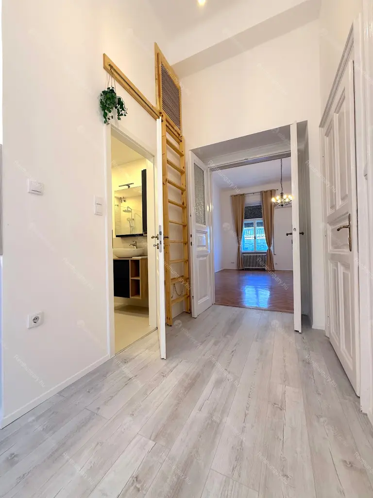 Kiadó albérlet 290000 Ft/hó áron: Budapest, VIII. kerület  Rákóczi út. Mérete: 75 nm, 2 szobás | Alberlet.hu - 6657273