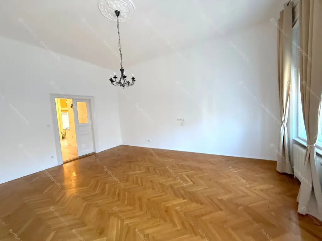 Kiadó albérlet 290000 Ft/hó áron: Budapest, VIII. kerület  Rákóczi út. Mérete: 75 nm, 2 szobás | Alberlet.hu - 6657274