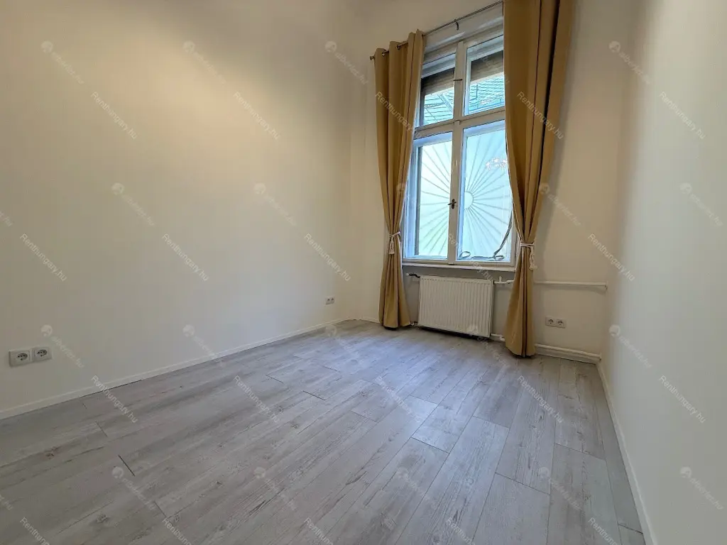 Kiadó albérlet 290000 Ft/hó áron: Budapest, VIII. kerület  Rákóczi út. Mérete: 75 nm, 2 szobás | Alberlet.hu - 6657280