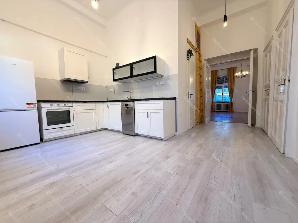 Kiadó albérlet 290000 Ft/hó áron: Budapest, VIII. kerület  Rákóczi út. Mérete: 75 nm, 2 szobás | Alberlet.hu - 6657284