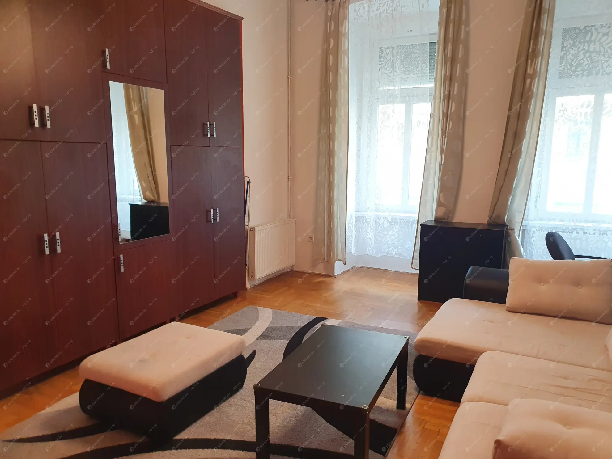 Kiadó albérlet 80000 Ft/hó áron: Budapest, VIII. kerület  Rákóczi út. Mérete: 96 nm, 3 szobás | Alberlet.hu - 6571402