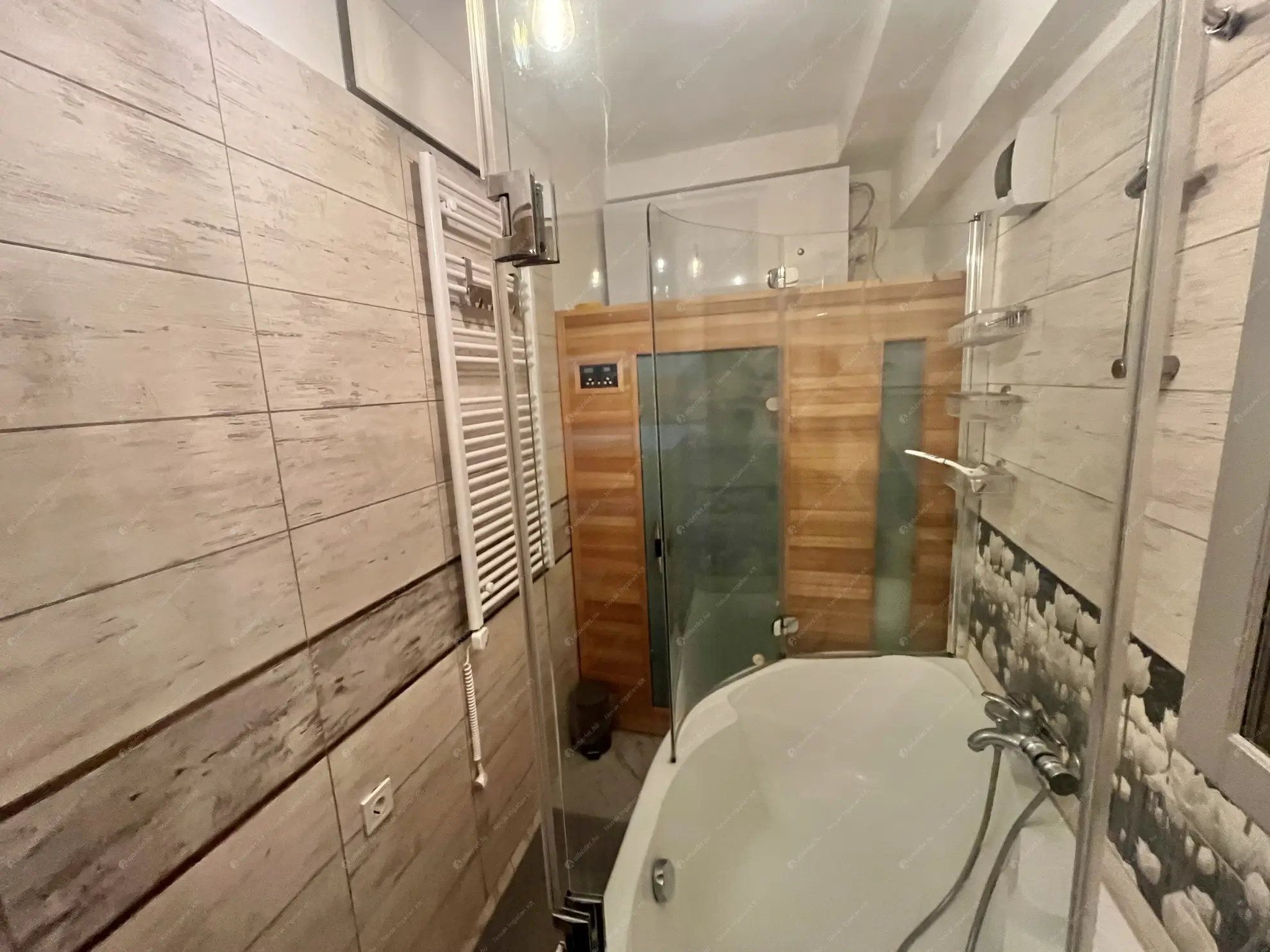 Kiadó albérlet 225000 Ft/hó áron: Budapest, VIII. kerület  Rökk Szilárd utca. Mérete: 40 nm, 2 szobás | Alberlet.hu - 6603862