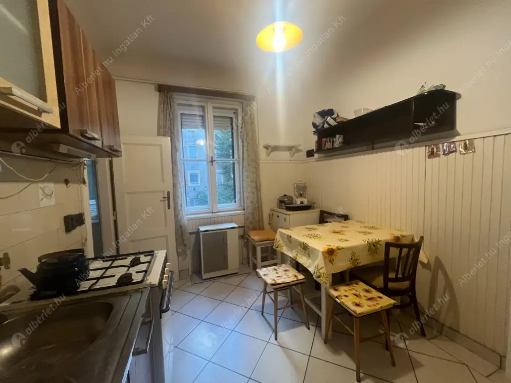 Kiadó albérlet 389000 Ft/hó áron: Budapest, VIII. kerület  Rozgonyi utca. Mérete: 90 nm, 4 szobás | Alberlet.hu - 6625444