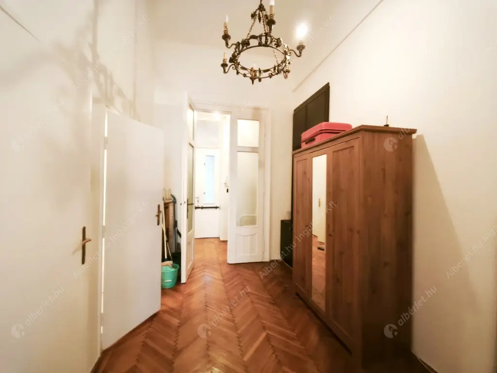 Kiadó albérlet 175000 Ft/hó áron: Budapest, VIII. kerület  Somogyi Béla utca. Mérete: 47 nm, 1 szobás | Alberlet.hu - 6560009