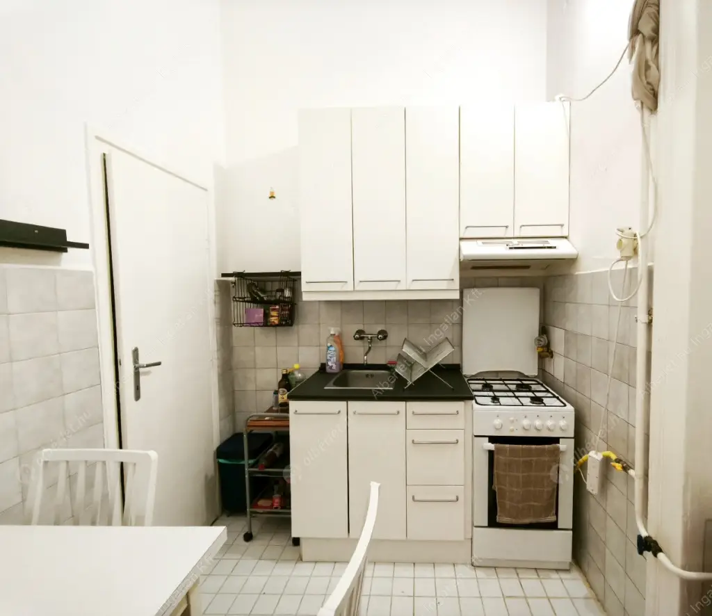 Kiadó albérlet 175000 Ft/hó áron: Budapest, VIII. kerület  Somogyi Béla utca. Mérete: 47 nm, 1 szobás | Alberlet.hu - 6560011