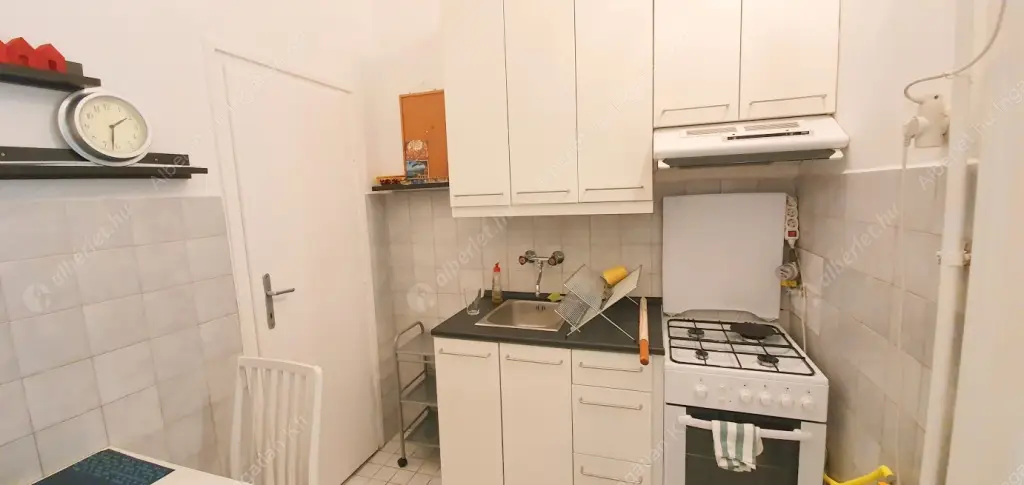 Kiadó albérlet 175000 Ft/hó áron: Budapest, VIII. kerület  Somogyi Béla utca. Mérete: 47 nm, 1 szobás | Alberlet.hu - 6560012