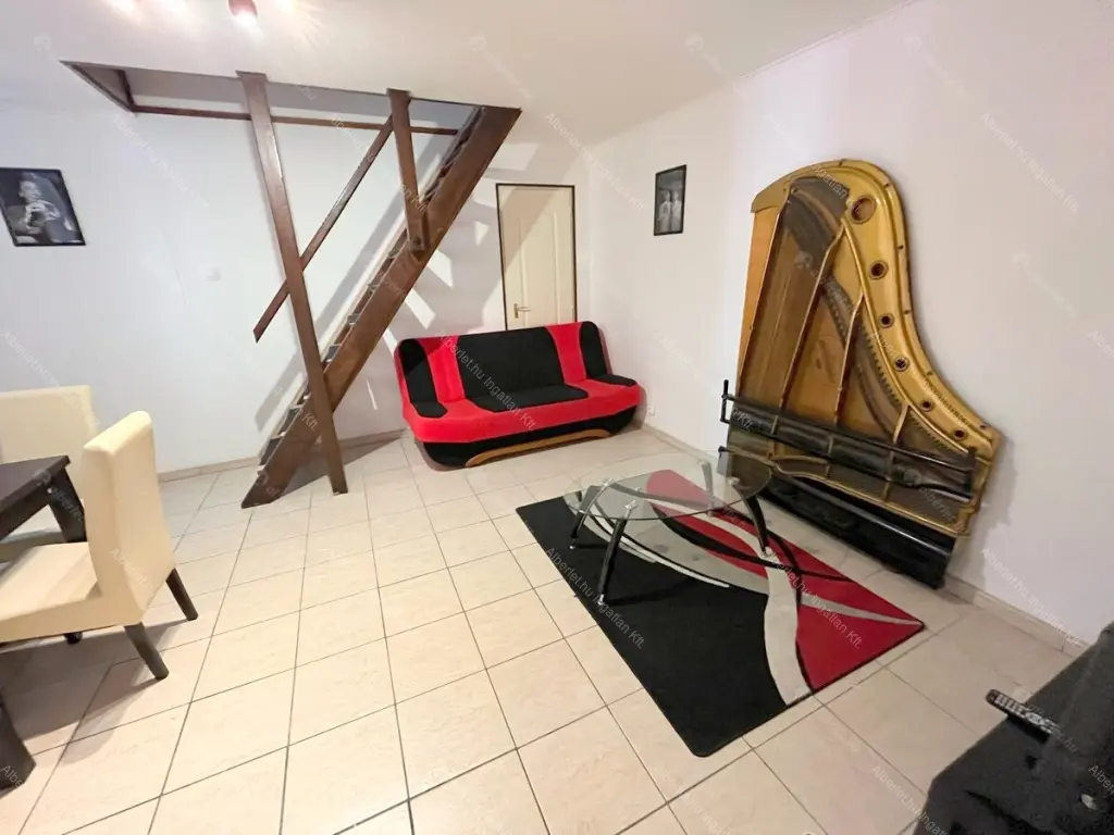 Kiadó albérlet 200000 Ft/hó áron: Budapest, VIII. kerület  Somogyi Béla utca. Mérete: 50 nm, 2 szobás | Alberlet.hu - 6699772