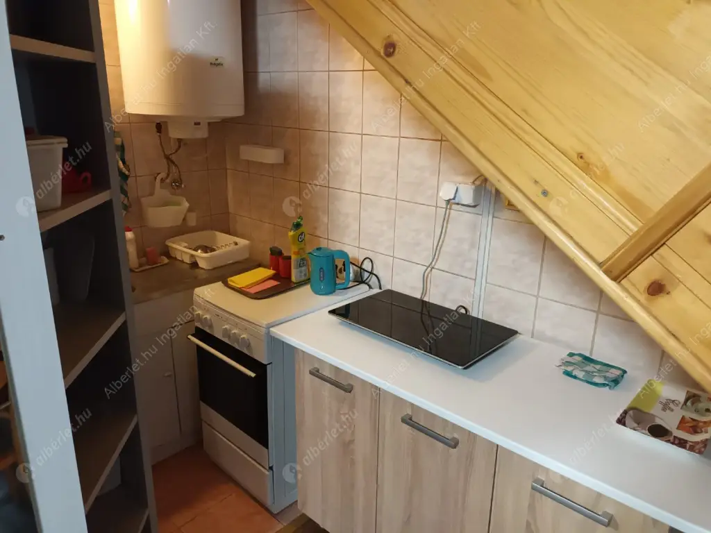 Kiadó albérlet 170000 Ft/hó áron: Budapest, VIII. kerület  Stahly utca. Mérete: 32 nm, 1 szobás | Alberlet.hu - 6606291