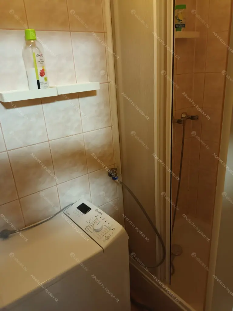 Kiadó albérlet 170000 Ft/hó áron: Budapest, VIII. kerület  Stáhly utca. Mérete: 32 nm, 1 szobás | Alberlet.hu - 6649490