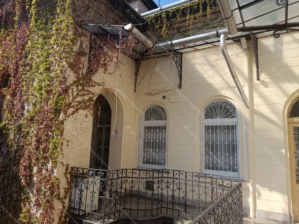 Kiadó albérlet 210000 Ft/hó áron: Budapest, VIII. kerület  Szentkirályi utca. Mérete: 32 nm, 1 szobás | Alberlet.hu - 6698613