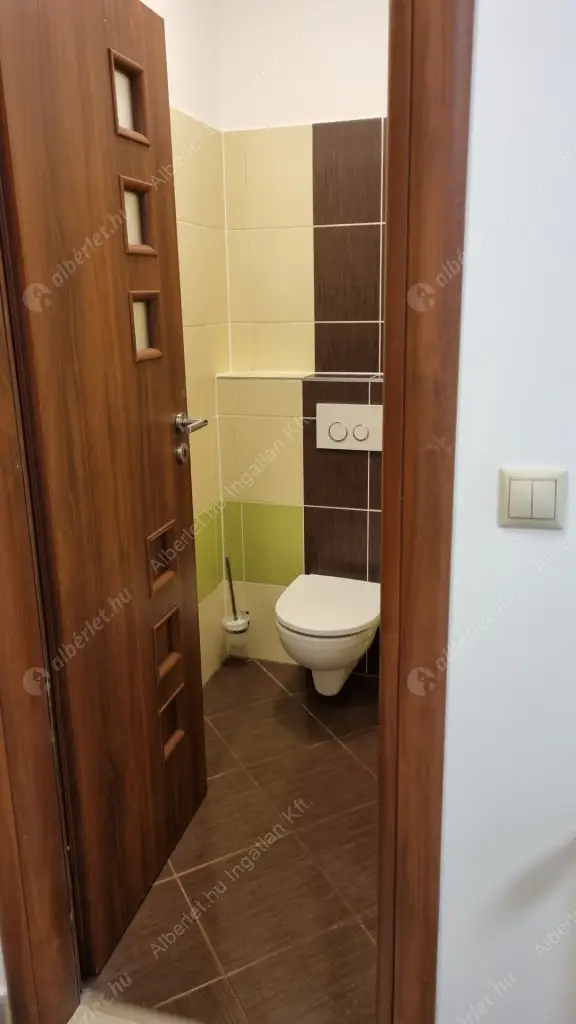 Kiadó albérlet 300000 Ft/hó áron: Budapest, VIII. kerület  Szentkirályi utca. Mérete: 67 nm, 2 szobás | Alberlet.hu - 6569464