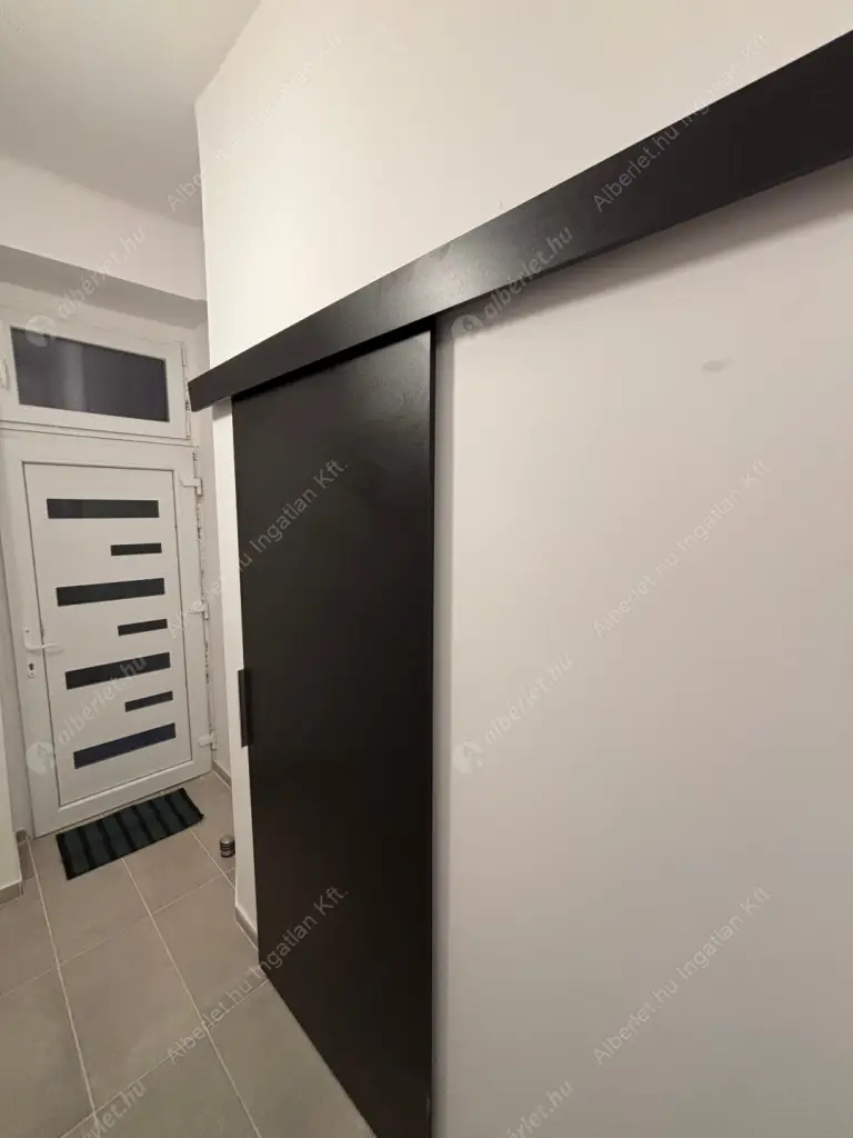Kiadó albérlet 195000 Ft/hó áron: Budapest, VIII. kerület  Szerdahelyi utca. Mérete: 22 nm, 1 szobás | Alberlet.hu - 6589100