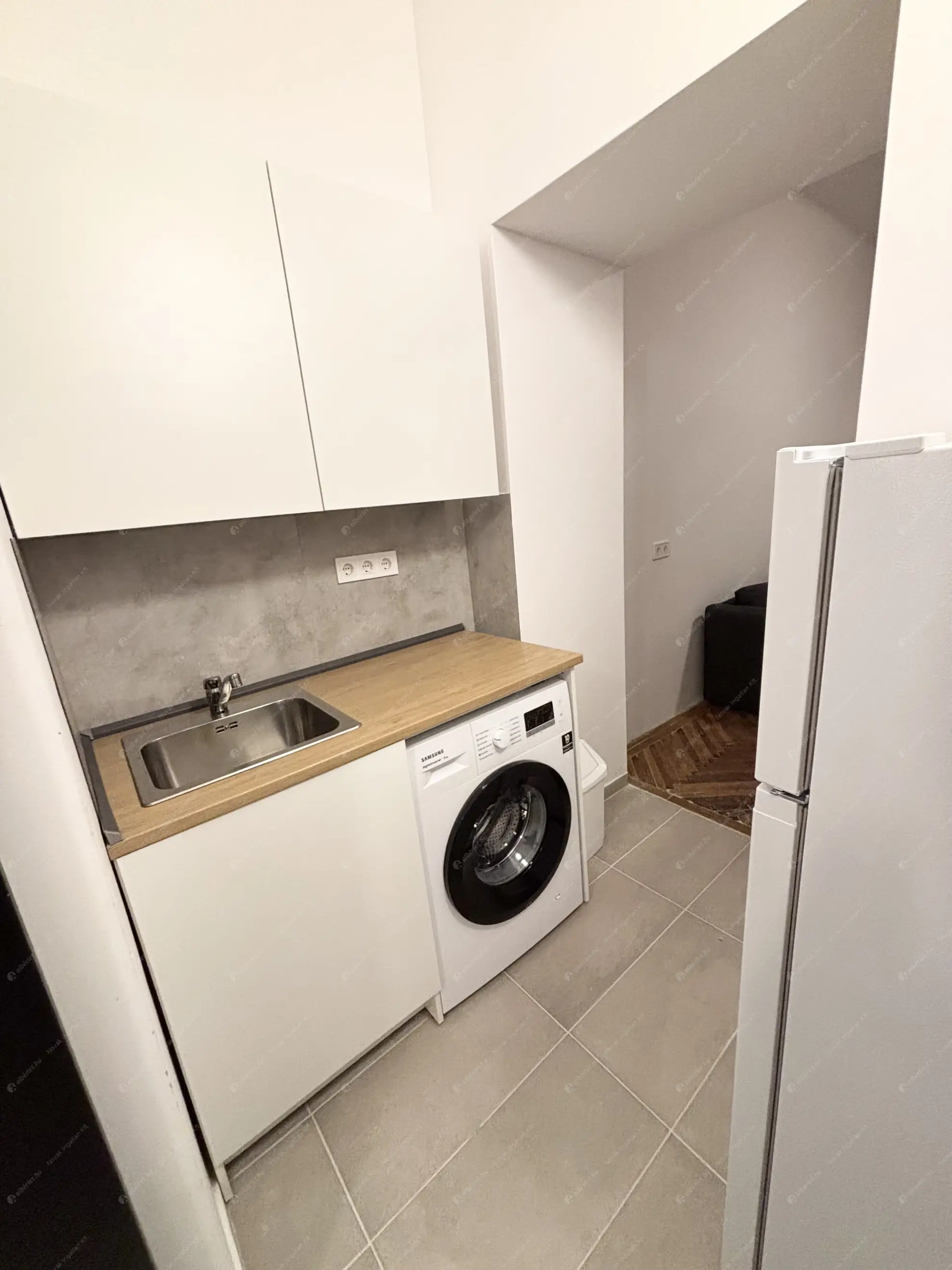 Kiadó albérlet 210000 Ft/hó áron: Budapest, VIII. kerület  Szerdahelyi utca. Mérete: 22 nm, 1 szobás | Alberlet.hu - 6579514