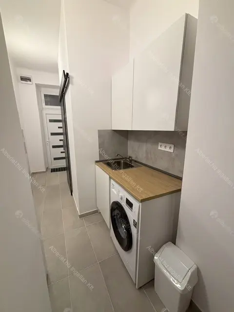 Kiadó albérlet 185000 Ft/hó áron: Budapest, VIII. kerület  Szerdahelyi utca. Mérete: 22 nm, 1 szobás | Alberlet.hu - 6684204