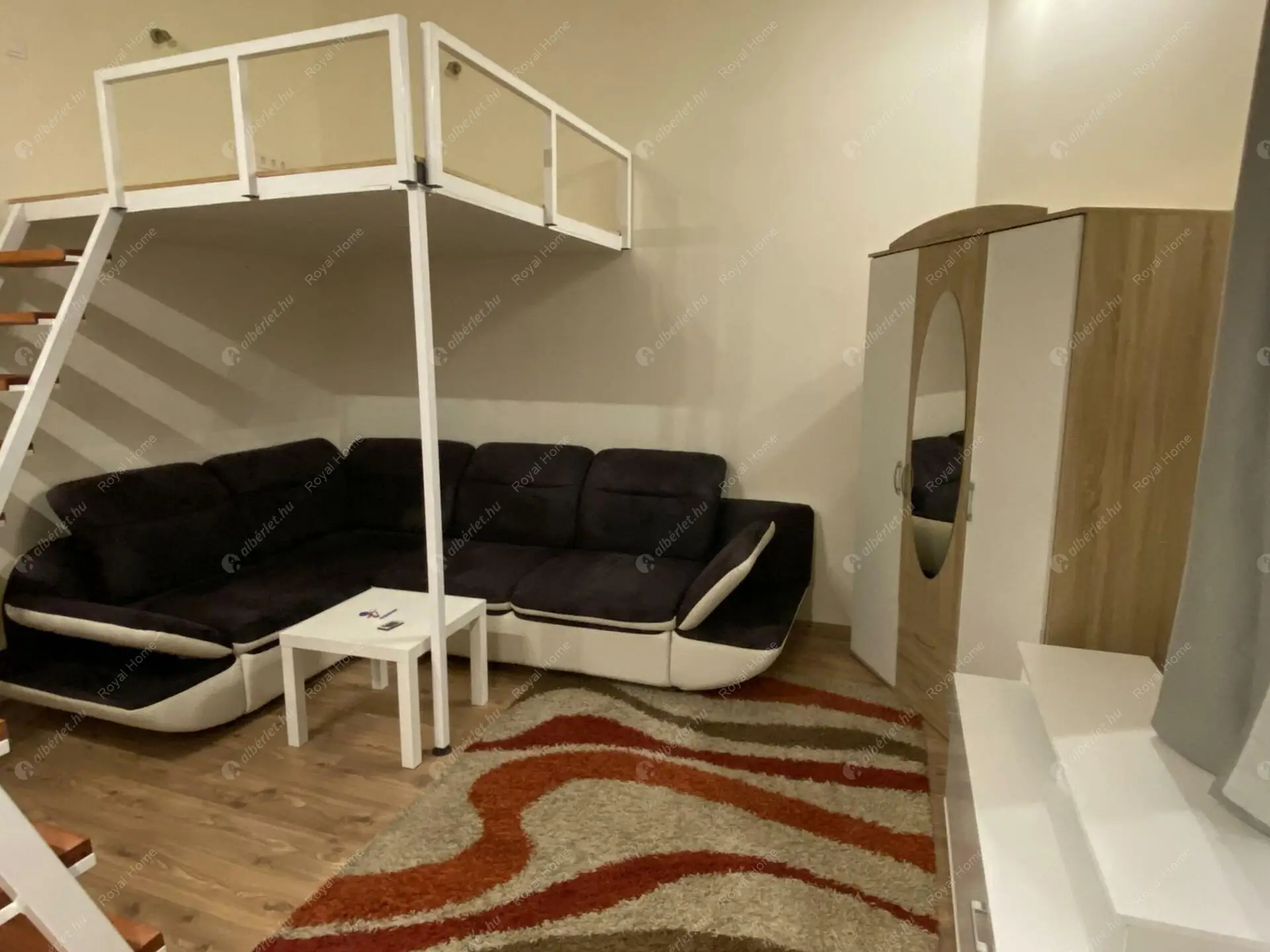 Kiadó albérlet 189000 Ft/hó áron: Budapest, VIII. kerület  Szerdahelyi utca. Mérete: 32 nm, 1 szobás | Alberlet.hu - 5798755