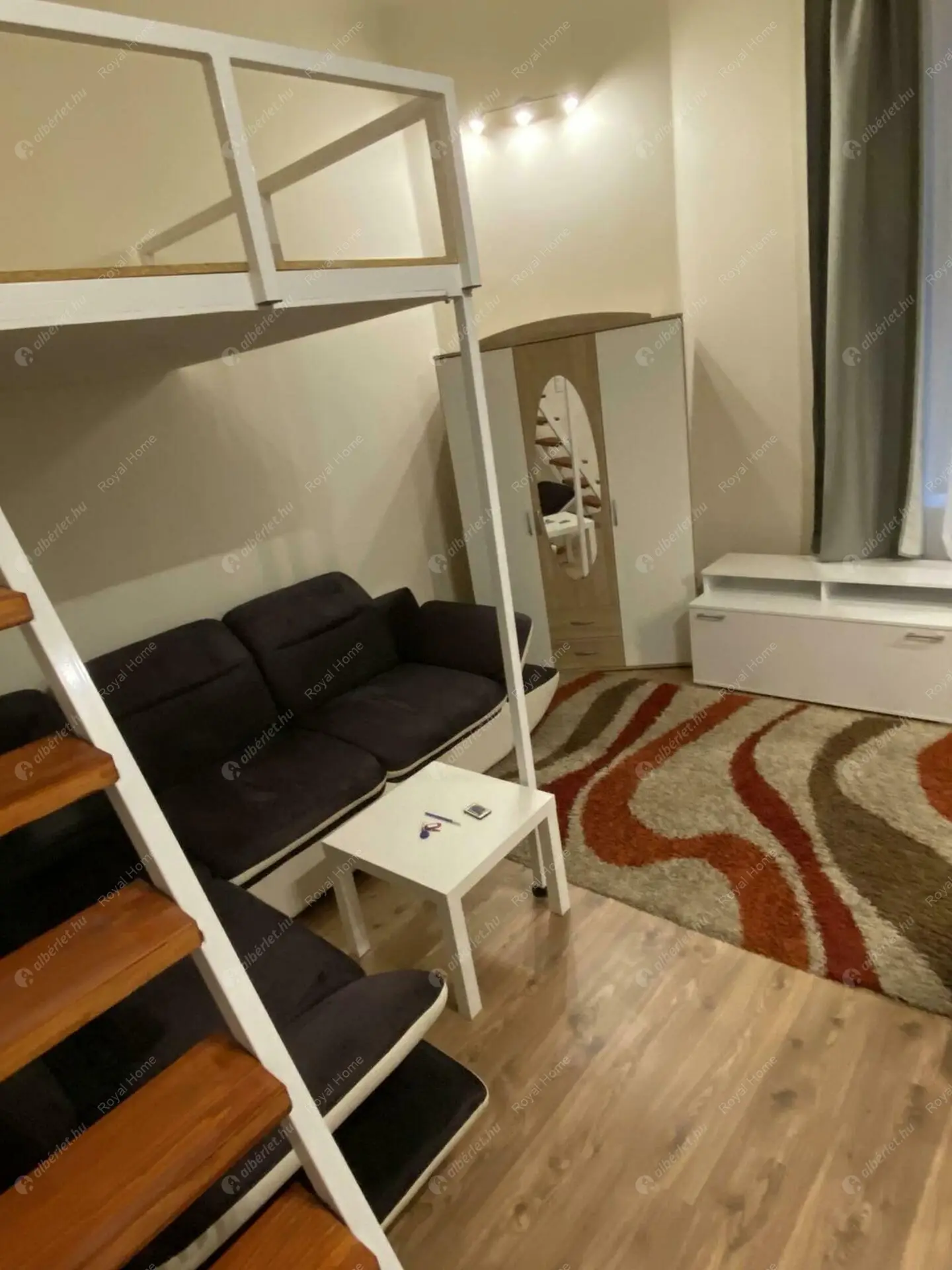 Kiadó albérlet 189000 Ft/hó áron: Budapest, VIII. kerület  Szerdahelyi utca. Mérete: 32 nm, 1 szobás | Alberlet.hu - 5798763