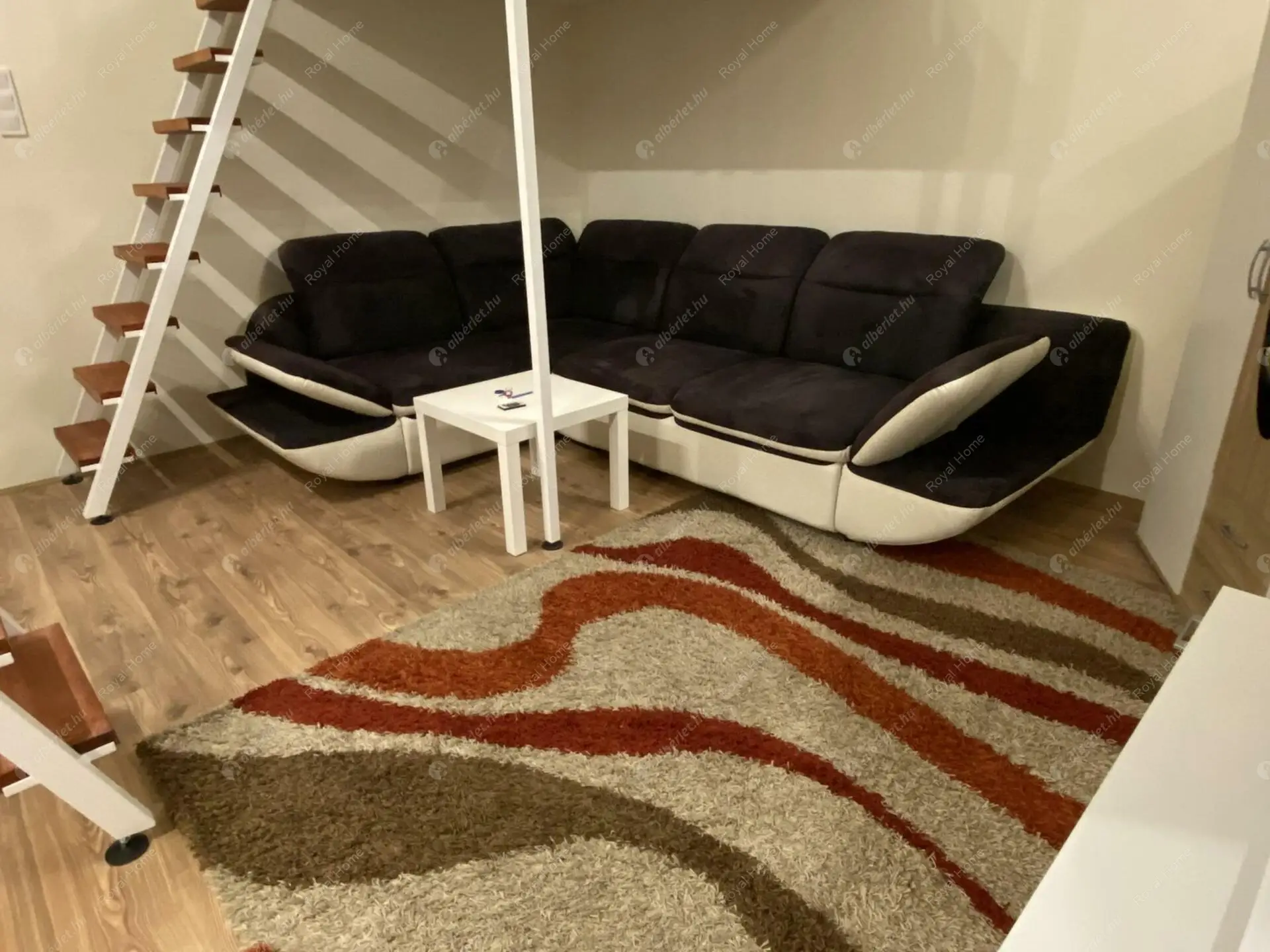 Kiadó albérlet 189000 Ft/hó áron: Budapest, VIII. kerület  Szerdahelyi utca. Mérete: 32 nm, 1 szobás | Alberlet.hu - 5798765