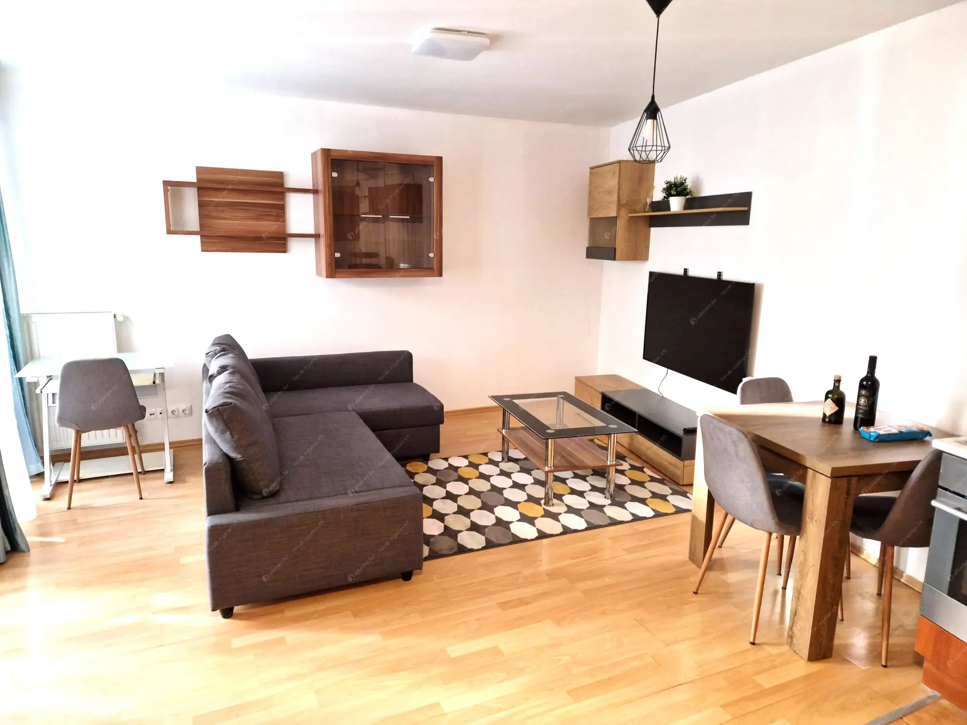 Kiadó albérlet 250000 Ft/hó áron: Budapest, VIII. kerület  Szerdahelyi utca. Mérete: 43 nm, 2 szobás | Alberlet.hu - 6620757