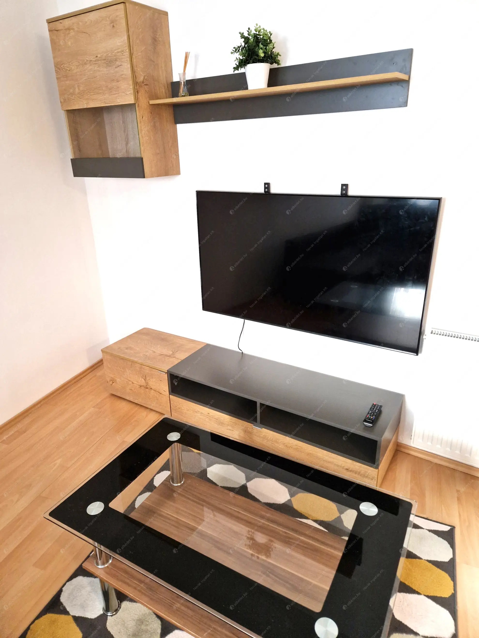 Kiadó albérlet 250000 Ft/hó áron: Budapest, VIII. kerület  Szerdahelyi utca. Mérete: 43 nm, 2 szobás | Alberlet.hu - 6620758