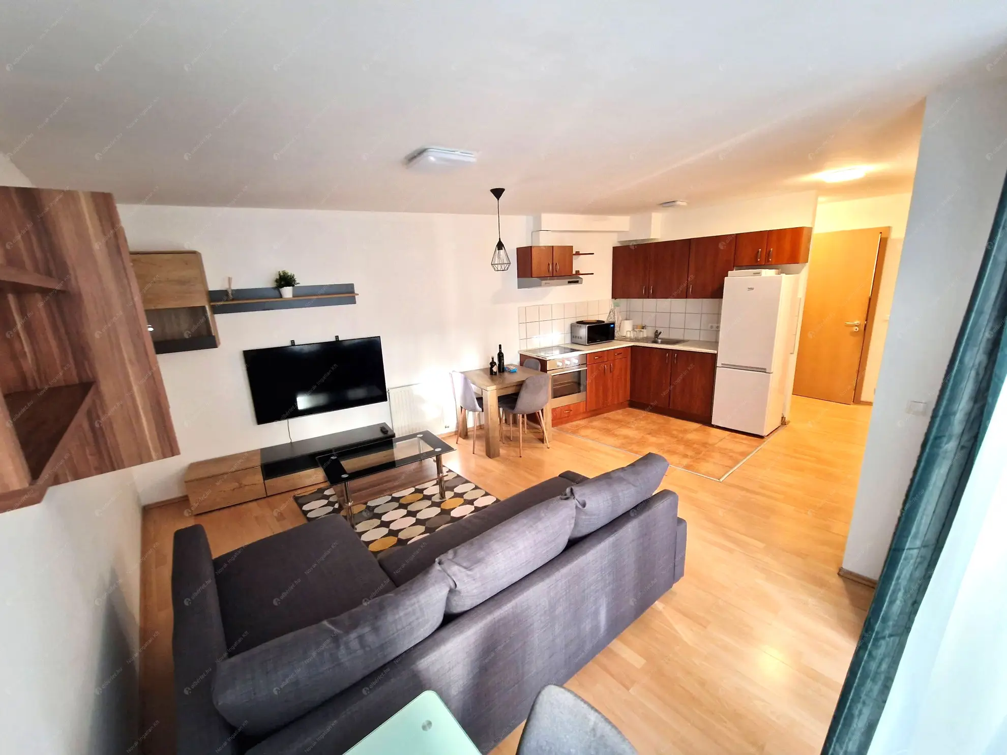 Kiadó albérlet 250000 Ft/hó áron: Budapest, VIII. kerület  Szerdahelyi utca. Mérete: 43 nm, 2 szobás | Alberlet.hu - 6620766