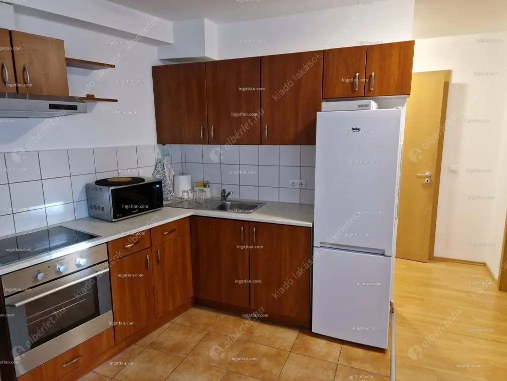 Kiadó albérlet 250000 Ft/hó áron: Budapest, VIII. kerület  Szerdahelyi utca. Mérete: 43 nm, 2 szobás | Alberlet.hu - 6632748