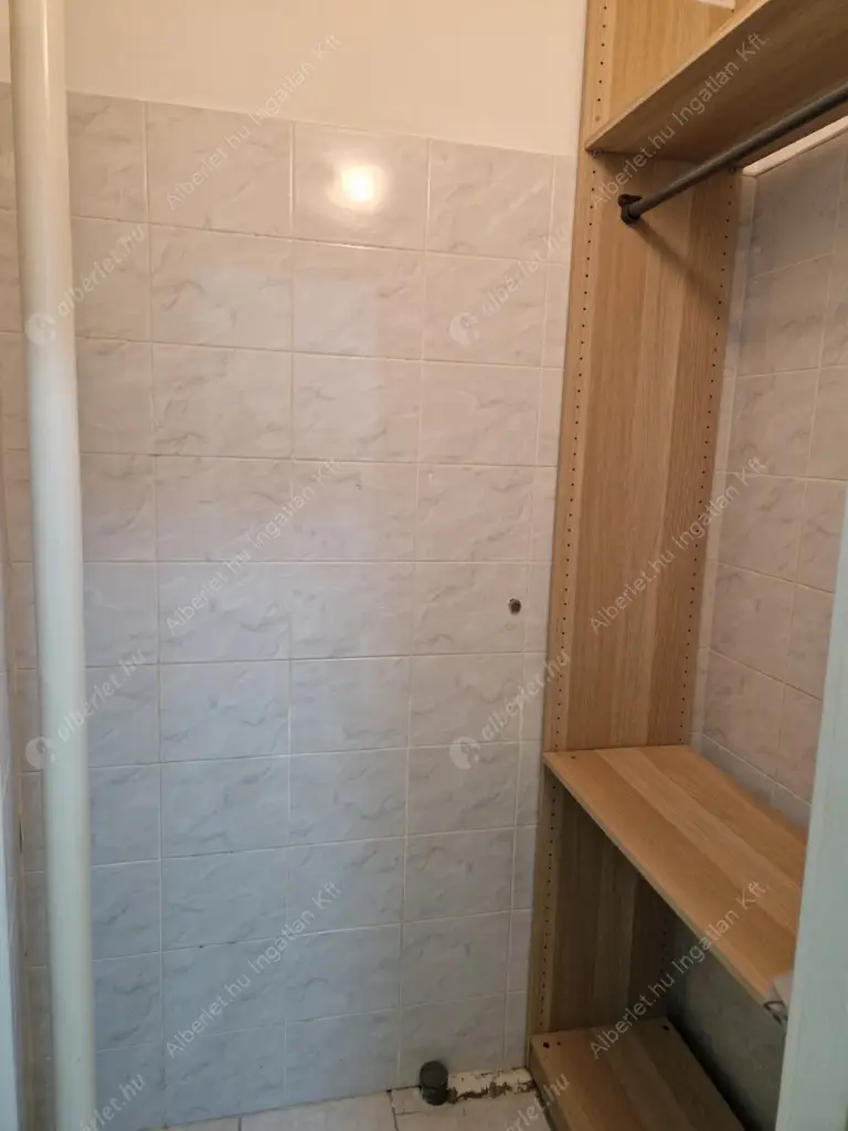 Kiadó albérlet 300000 Ft/hó áron: Budapest, VIII. kerület  Szeszgyár utca. Mérete: 98 nm, 3 szobás | Alberlet.hu - 6592325