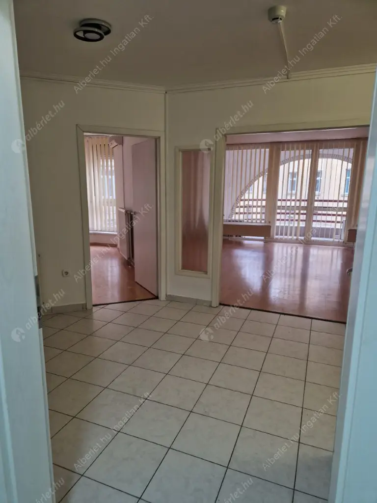 Kiadó albérlet 300000 Ft/hó áron: Budapest, VIII. kerület  Szeszgyár utca. Mérete: 98 nm, 3 szobás | Alberlet.hu - 6625251