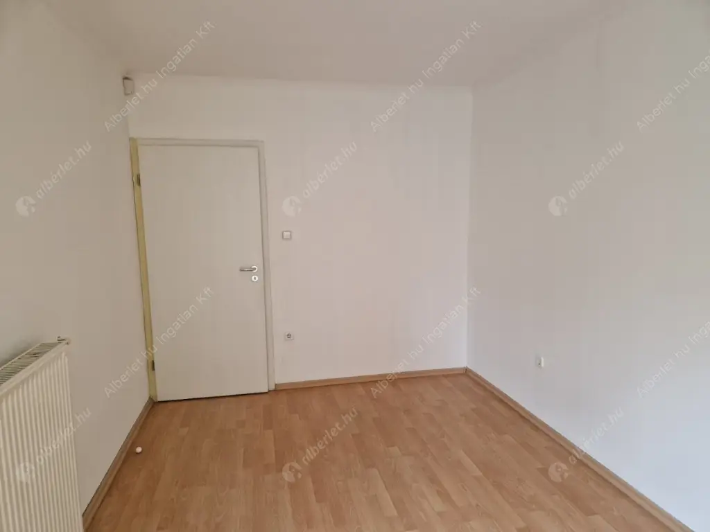 Kiadó albérlet 300000 Ft/hó áron: Budapest, VIII. kerület  Szeszgyár utca. Mérete: 98 nm, 3 szobás | Alberlet.hu - 6625255