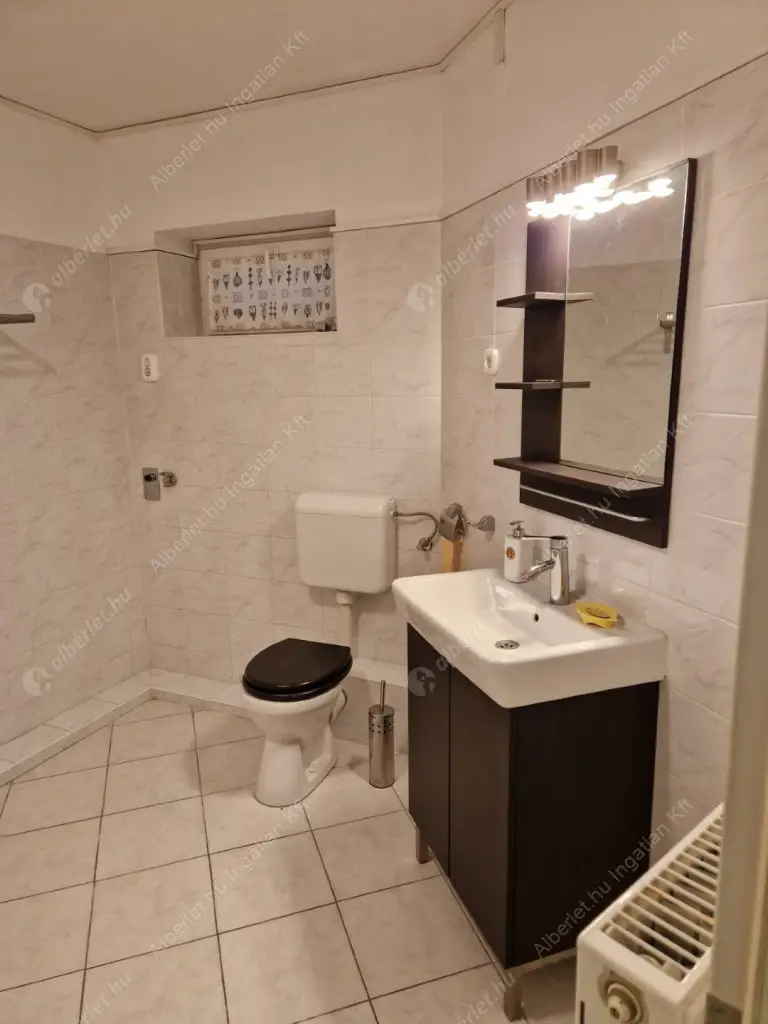 Kiadó albérlet 300000 Ft/hó áron: Budapest, VIII. kerület  Szeszgyár utca. Mérete: 98 nm, 3 szobás | Alberlet.hu - 6625256