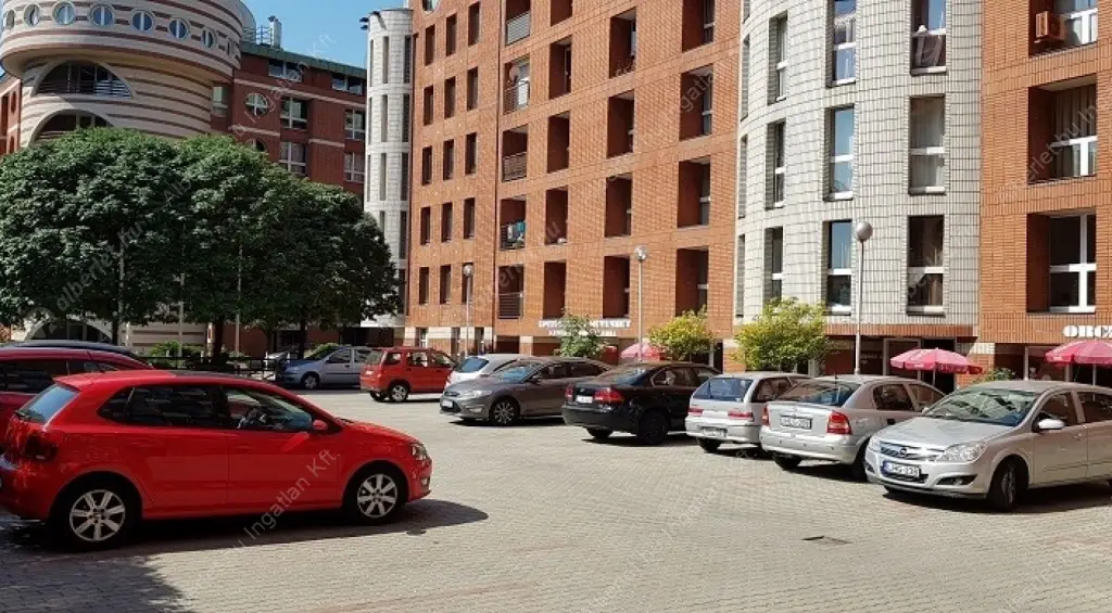 Kiadó albérlet 300000 Ft/hó áron: Budapest, VIII. kerület  Szeszgyár utca. Mérete: 98 nm, 3 szobás | Alberlet.hu - 6625261