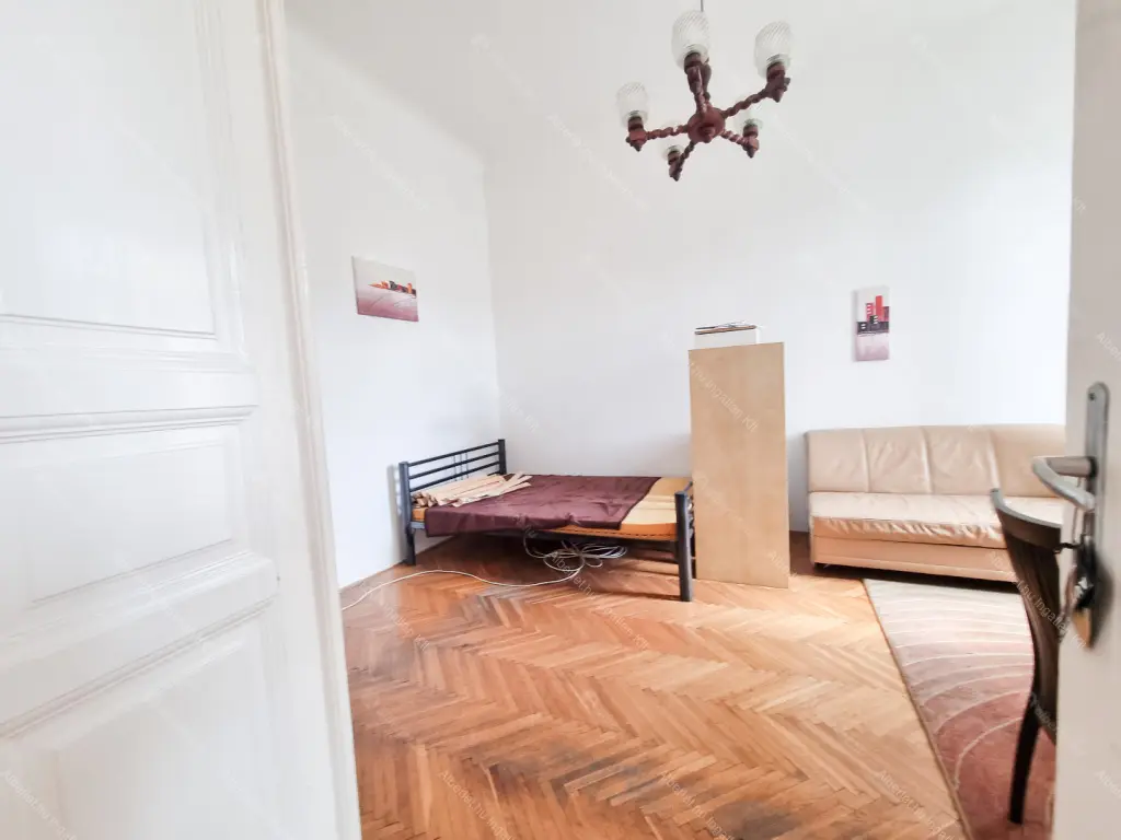 Kiadó albérlet 220000 Ft/hó áron: Budapest, VIII. kerület  Teleki László tér. Mérete: 55 nm, 2 szobás | Alberlet.hu - 6695854