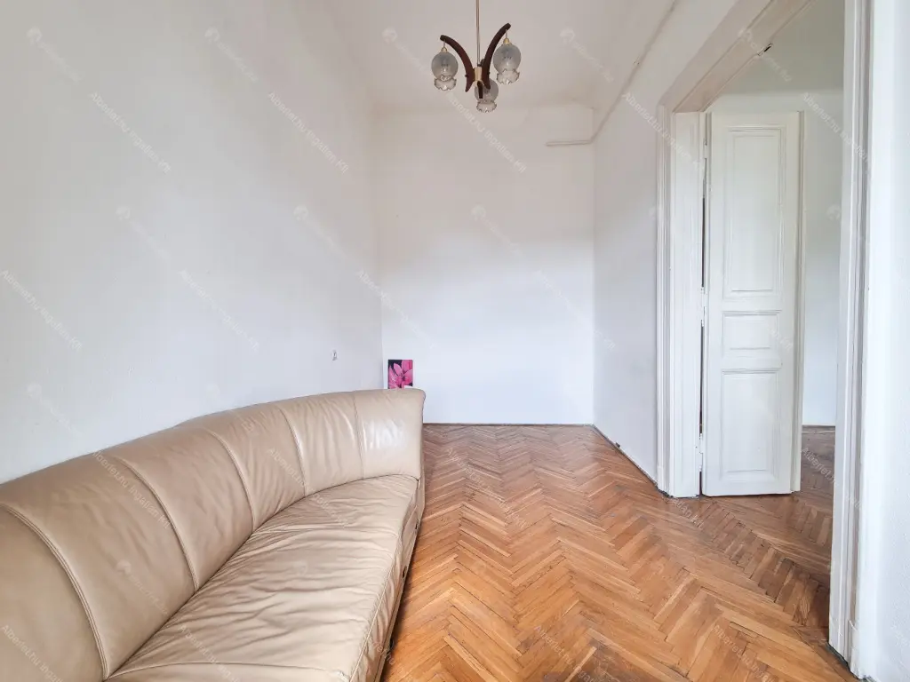 Kiadó albérlet 220000 Ft/hó áron: Budapest, VIII. kerület  Teleki László tér. Mérete: 55 nm, 2 szobás | Alberlet.hu - 6695856