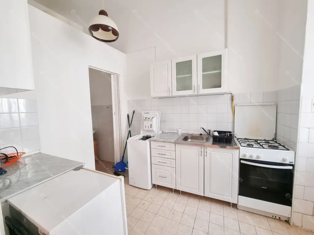 Kiadó albérlet 220000 Ft/hó áron: Budapest, VIII. kerület  Teleki László tér. Mérete: 55 nm, 2 szobás | Alberlet.hu - 6695859