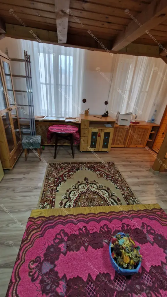 Kiadó albérlet 190000 Ft/hó áron: Budapest, VIII. kerület  Tolnai Lajos utca. Mérete: 26 nm, 1 szobás | Alberlet.hu - 6047717