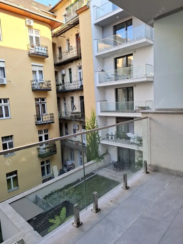 Kiadó albérlet 220000 Ft/hó áron: Budapest, VIII. kerület  Tolnai Lajos utca. Mérete: 38 nm, 1 szobás | Alberlet.hu - 6579598