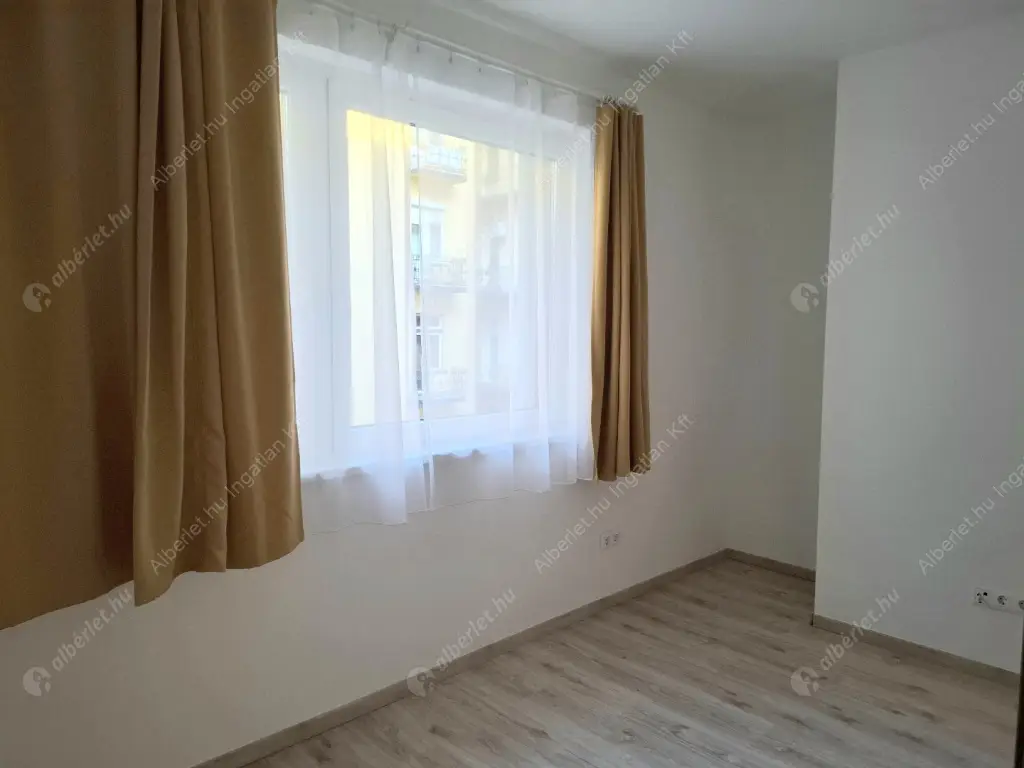 Kiadó albérlet 220000 Ft/hó áron: Budapest, VIII. kerület  Tolnai Lajos utca. Mérete: 38 nm, 1 szobás | Alberlet.hu - 6579600