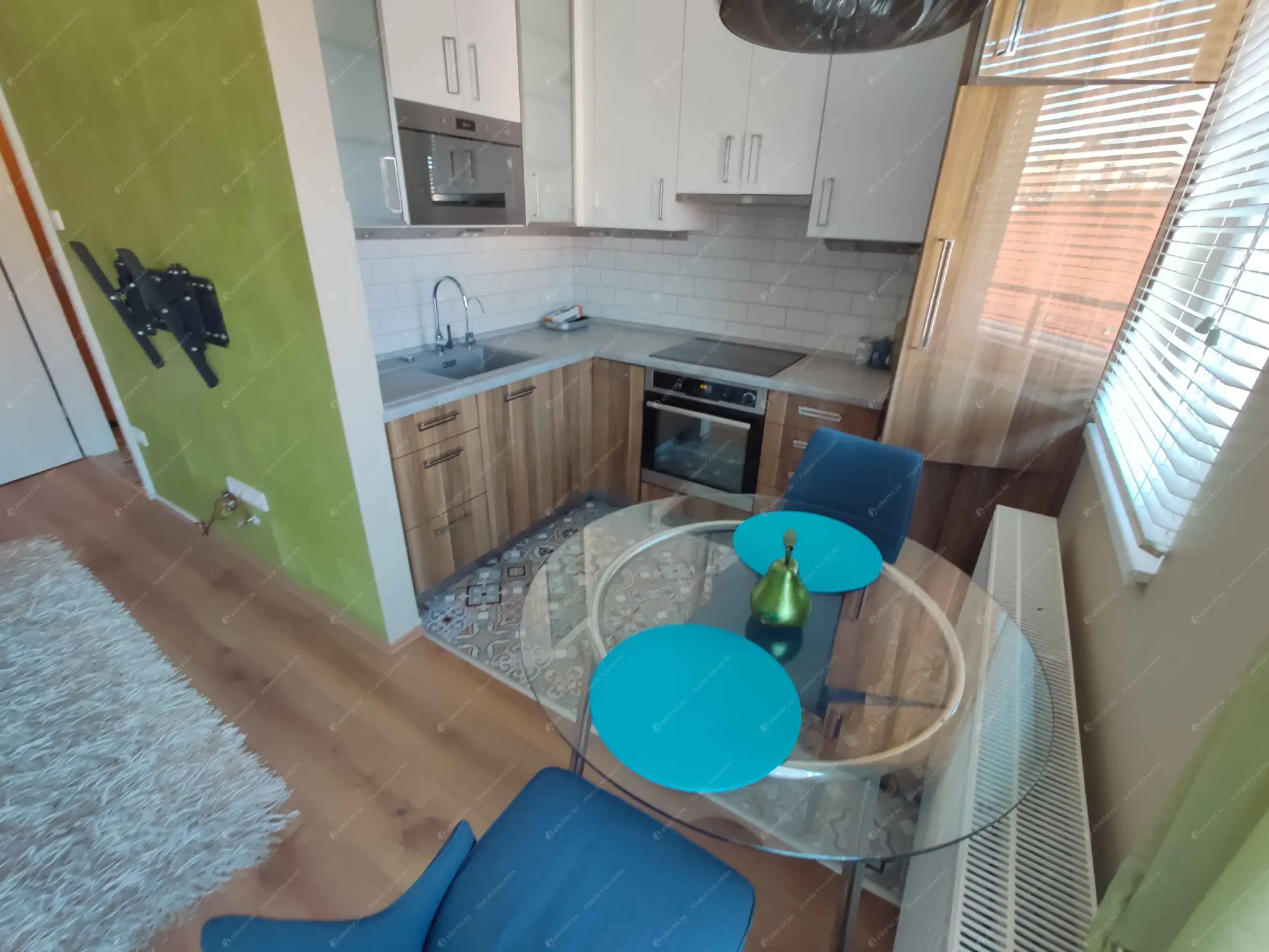 Kiadó albérlet 245000 Ft/hó áron: Budapest, VIII. kerület  Tolnai Lajos utca. Mérete: 43 nm, 2 szobás | Alberlet.hu - 6625507