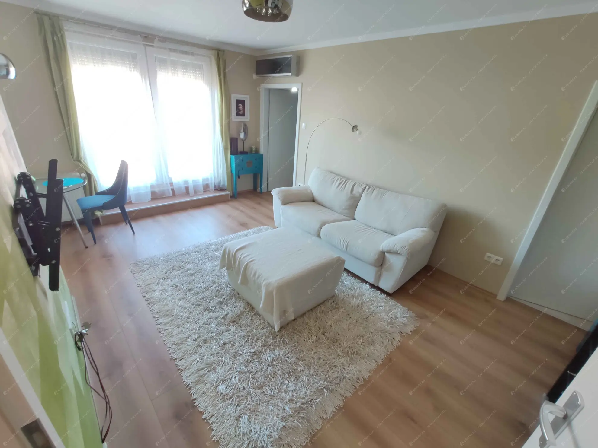 Kiadó albérlet 245000 Ft/hó áron: Budapest, VIII. kerület  Tolnai Lajos utca. Mérete: 43 nm, 2 szobás | Alberlet.hu - 6625509