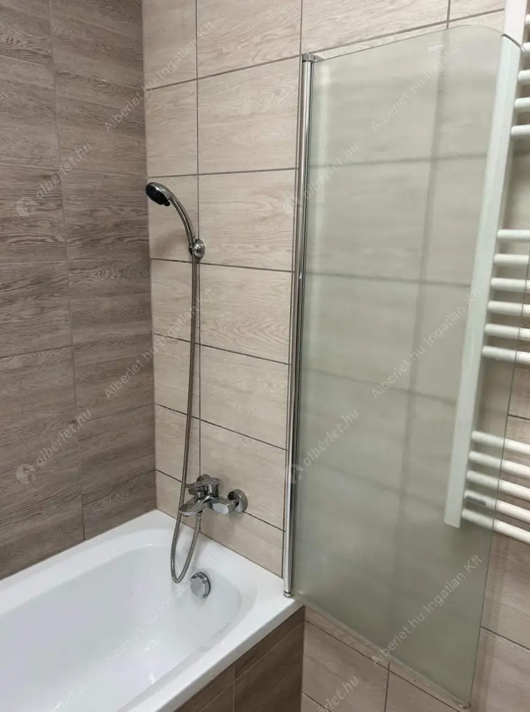 Kiadó albérlet 270000 Ft/hó áron: Budapest, VIII. kerület  Tömő utca. Mérete: 45 nm, 1 szobás | Alberlet.hu - 6577853