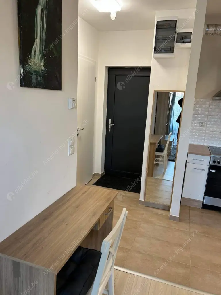 Kiadó albérlet 270000 Ft/hó áron: Budapest, VIII. kerület  Tömő utca. Mérete: 45 nm, 1 szobás | Alberlet.hu - 6584172