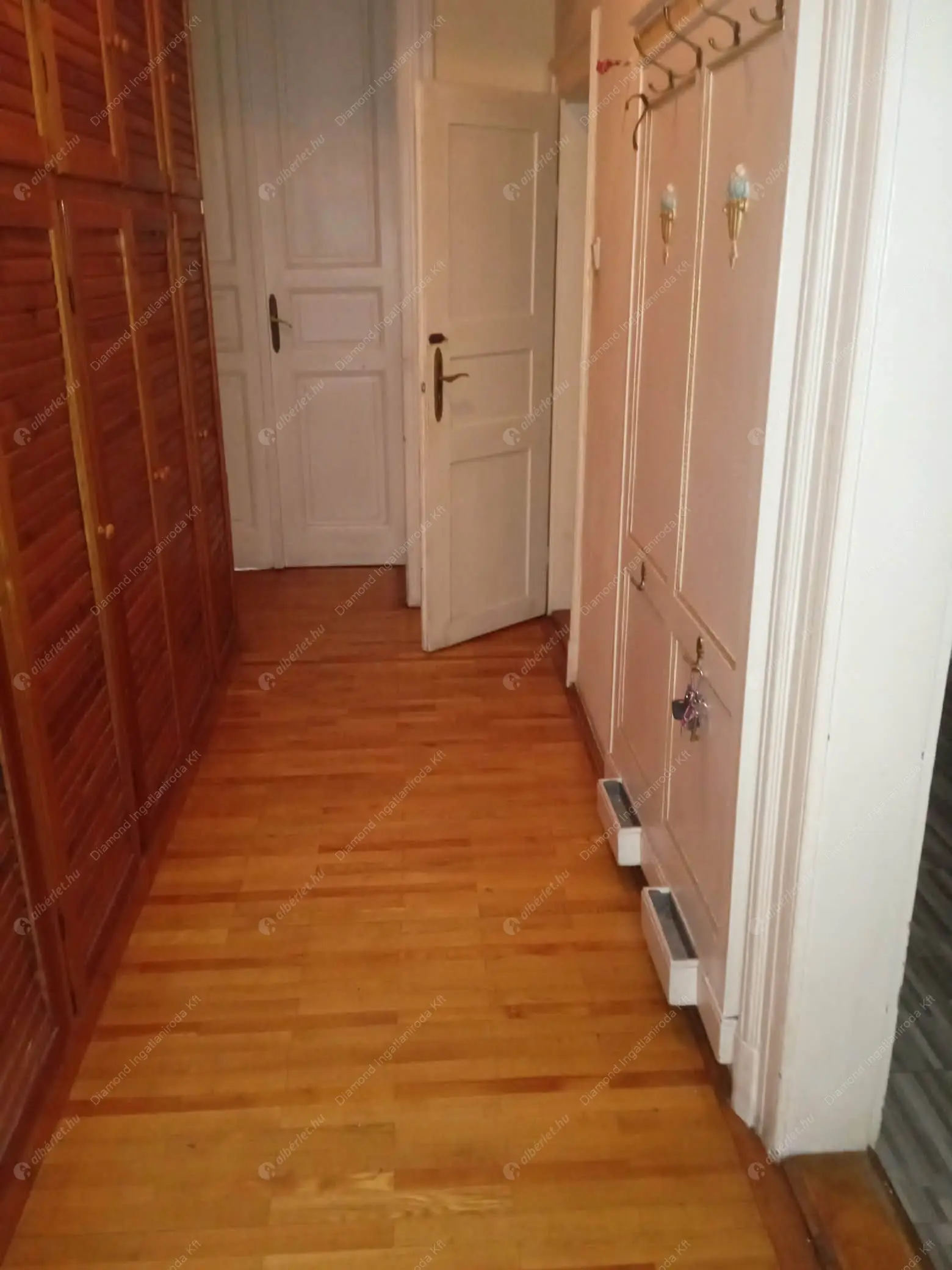 Kiadó albérlet 400000 Ft/hó áron: Budapest, VIII. kerület  Üllői út. Mérete: 100 nm, 3 szobás | Alberlet.hu - 6607117