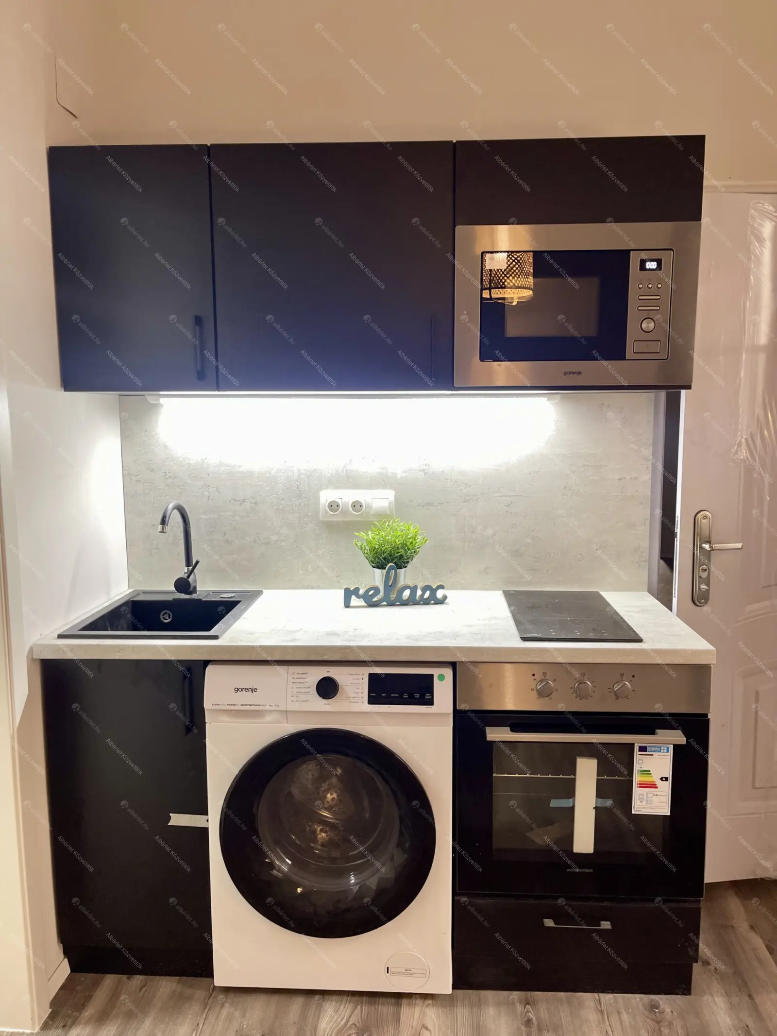 Kiadó albérlet 160000 Ft/hó áron: Budapest, VIII. kerület  Üllői út. Mérete: 24 nm, 1 szobás | Alberlet.hu - 6702877