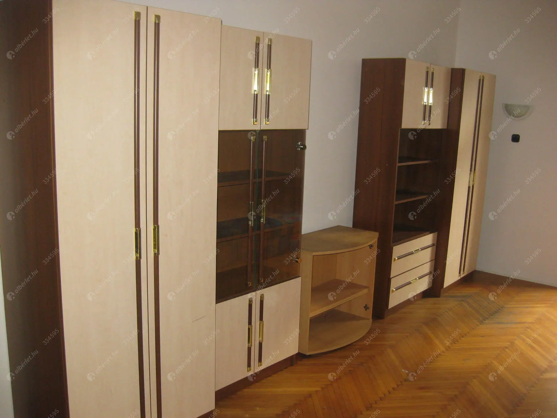 Kiadó albérlet 180000 Ft/hó áron: Budapest, VIII. kerület  Üllői út. Mérete: 42 nm, 1 szobás | Alberlet.hu - 5781932